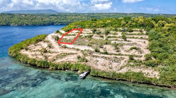 Prime 1,110 m² Freehold Land in Nusa Ceningan