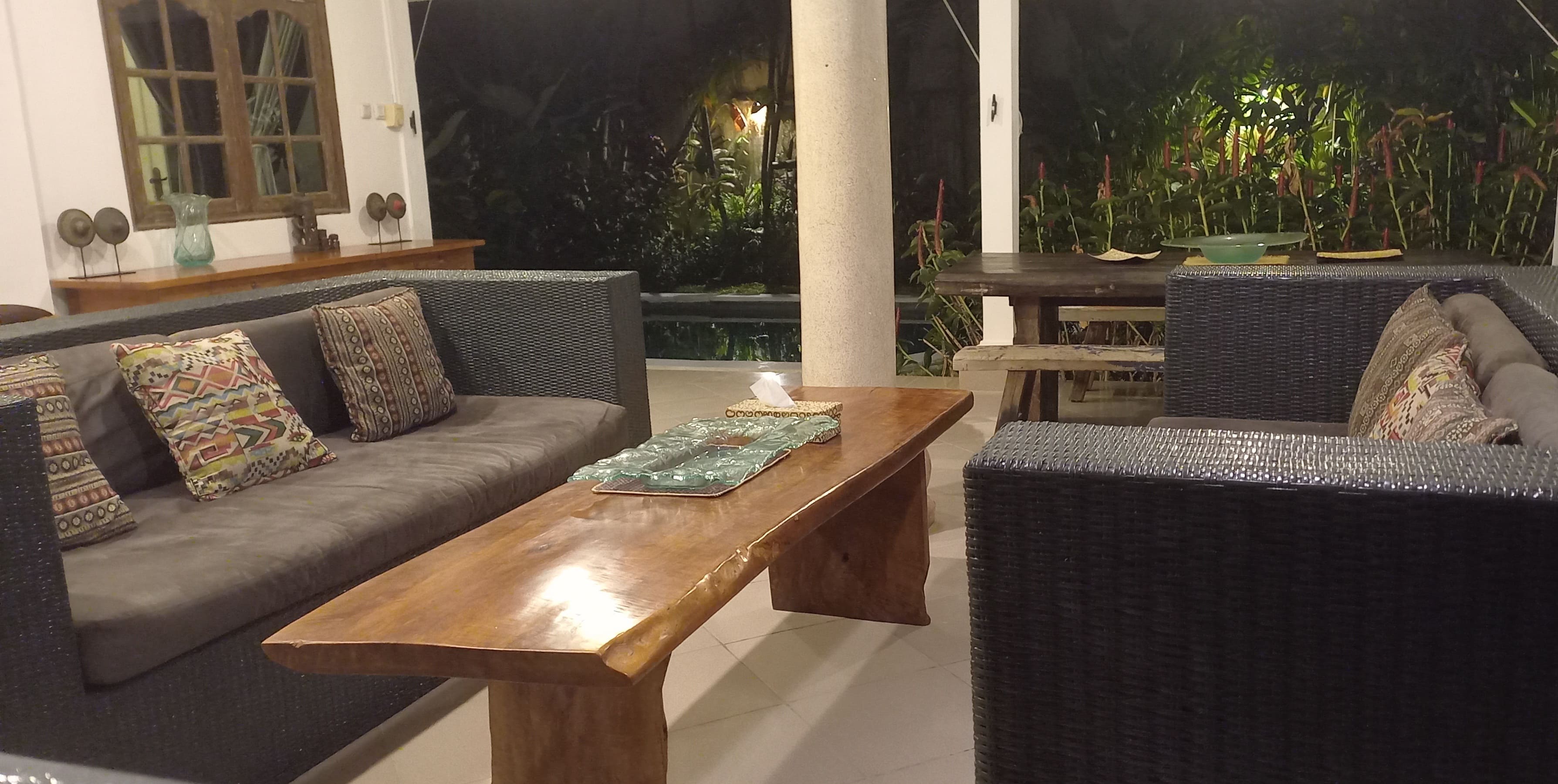 READY NOW 2 BEDROOMS VILLA WITH PRIVATE POOL FOR SALE LEASEHOLD IN SEMINYAK