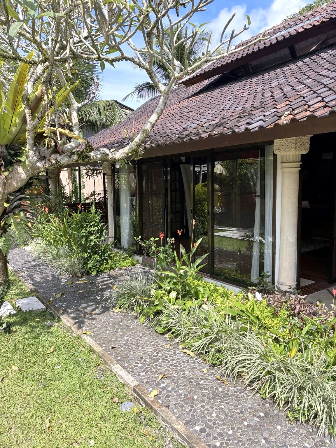  5 BEDROOM VILLA FOR SALE LEASEHOLD IN UBUD